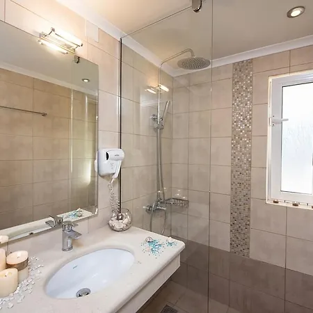 Onar And Hotel 3*